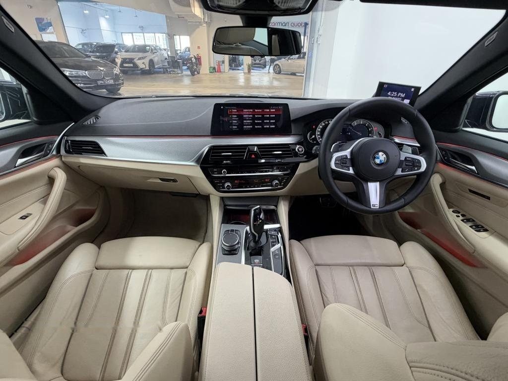BMW 5 Series 520i M-Sport photo 5