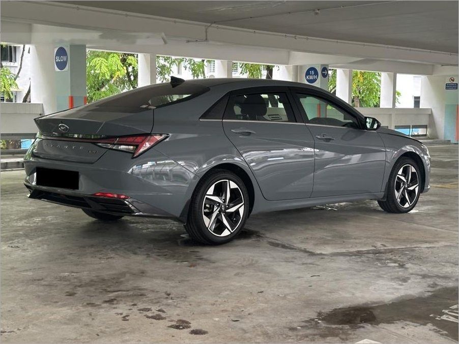 Hyundai Avante 1.6A Elite Sunroof photo 3