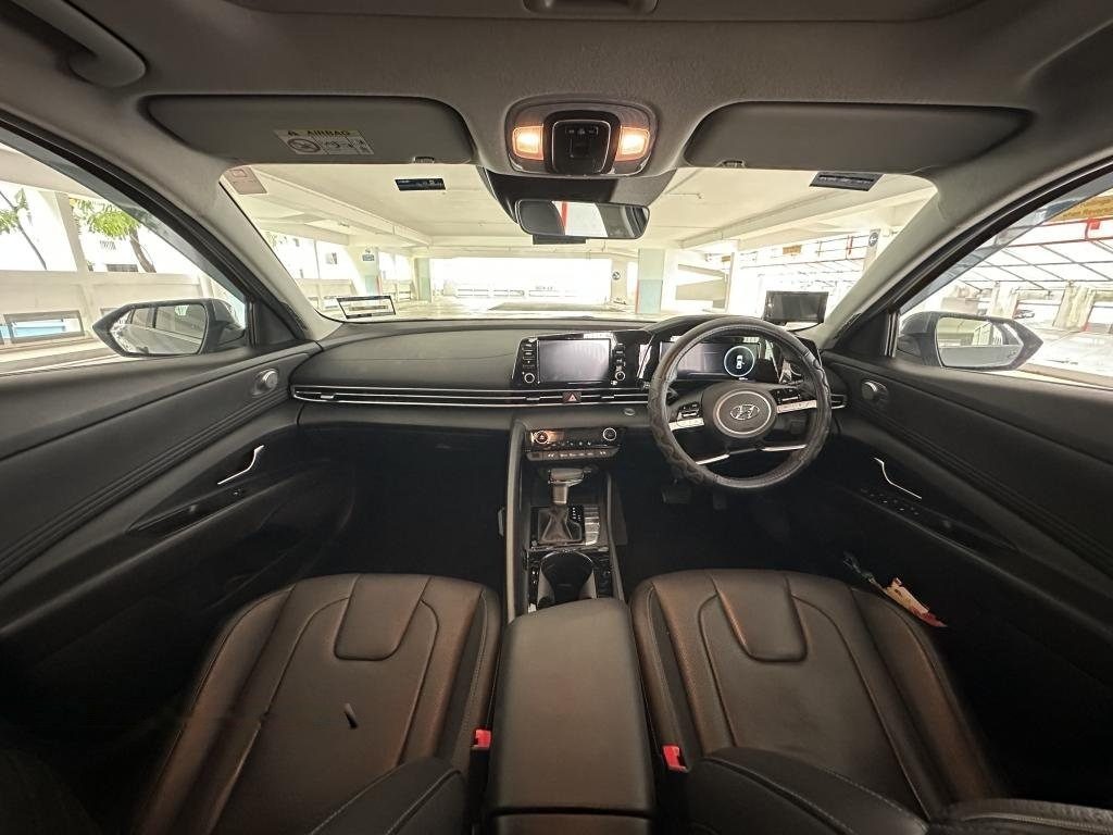 Hyundai Avante 1.6A Elite Sunroof photo 5