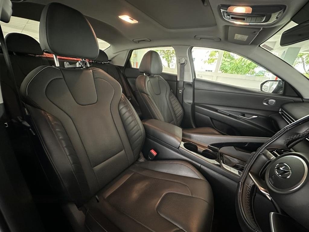 Hyundai Avante 1.6A Elite Sunroof photo 7