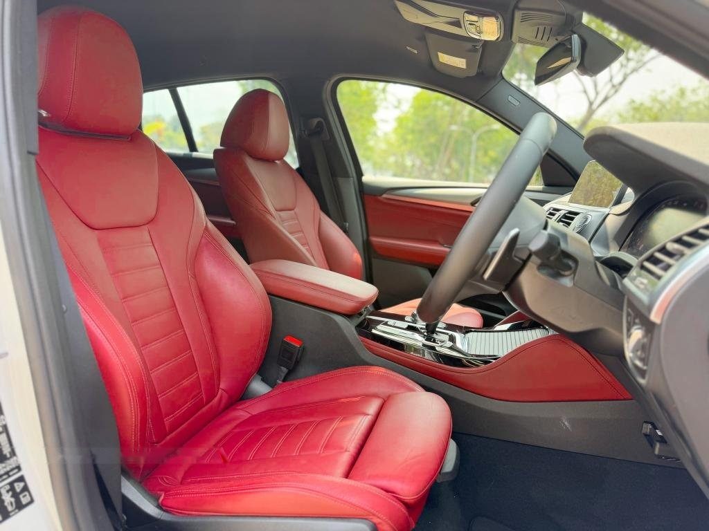 BMW X4 xDrive20i M-Sport photo 4