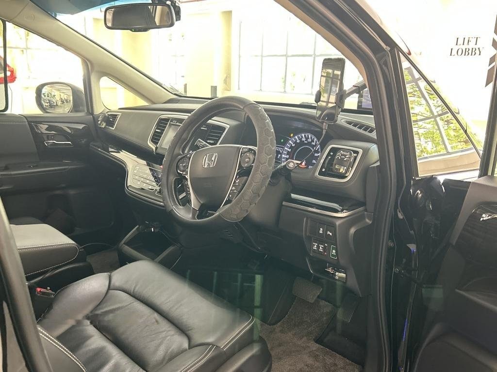 Honda Odyssey 2.4A EXV-S Sunroof photo 8
