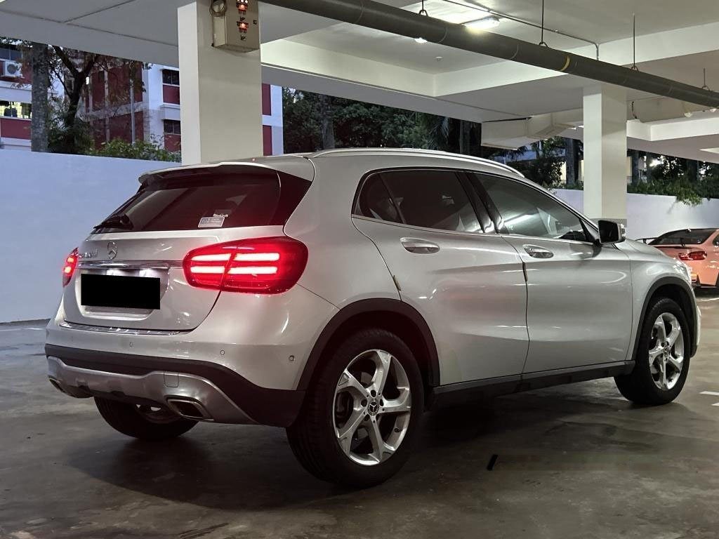 Mercedes-Benz GLA-Class GLA180 Urban Edition photo 4
