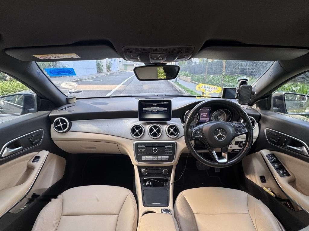 Mercedes-Benz CLA-Class CLA180 (COE till 05/2030) photo 6