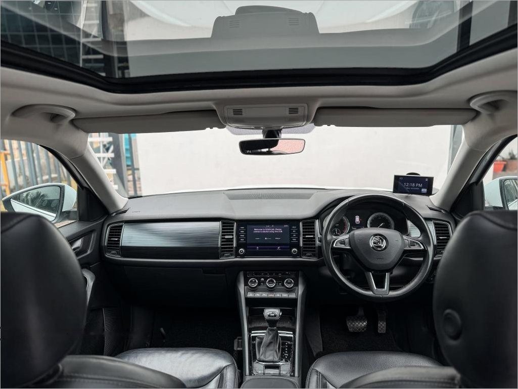 Skoda Kodiaq 1.4A TSI Ambition Plus Panoramic Roof photo 3