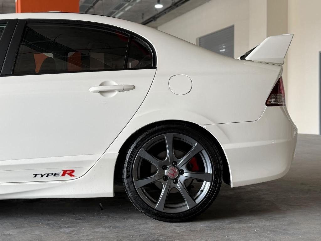 Honda Civic Type-R 2.0M (COE till 11/2027) photo 5