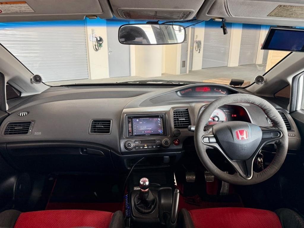 Honda Civic Type-R 2.0M (COE till 11/2027) photo 6