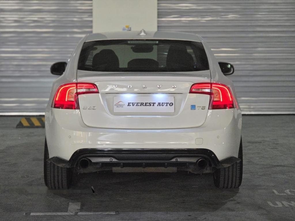 Volvo S60 T5 photo 5