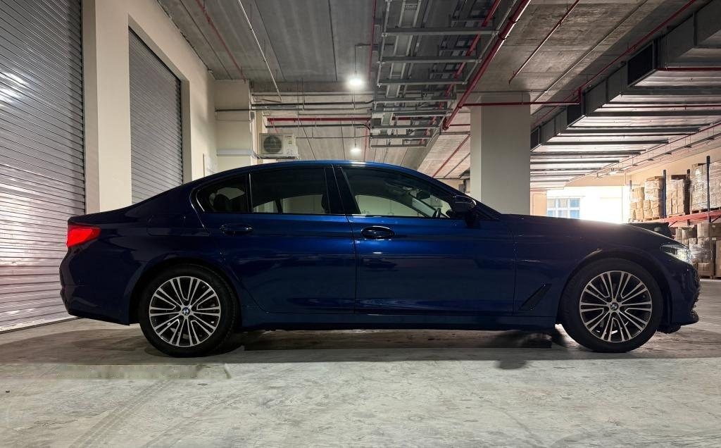 BMW 5 Series 520i photo 4