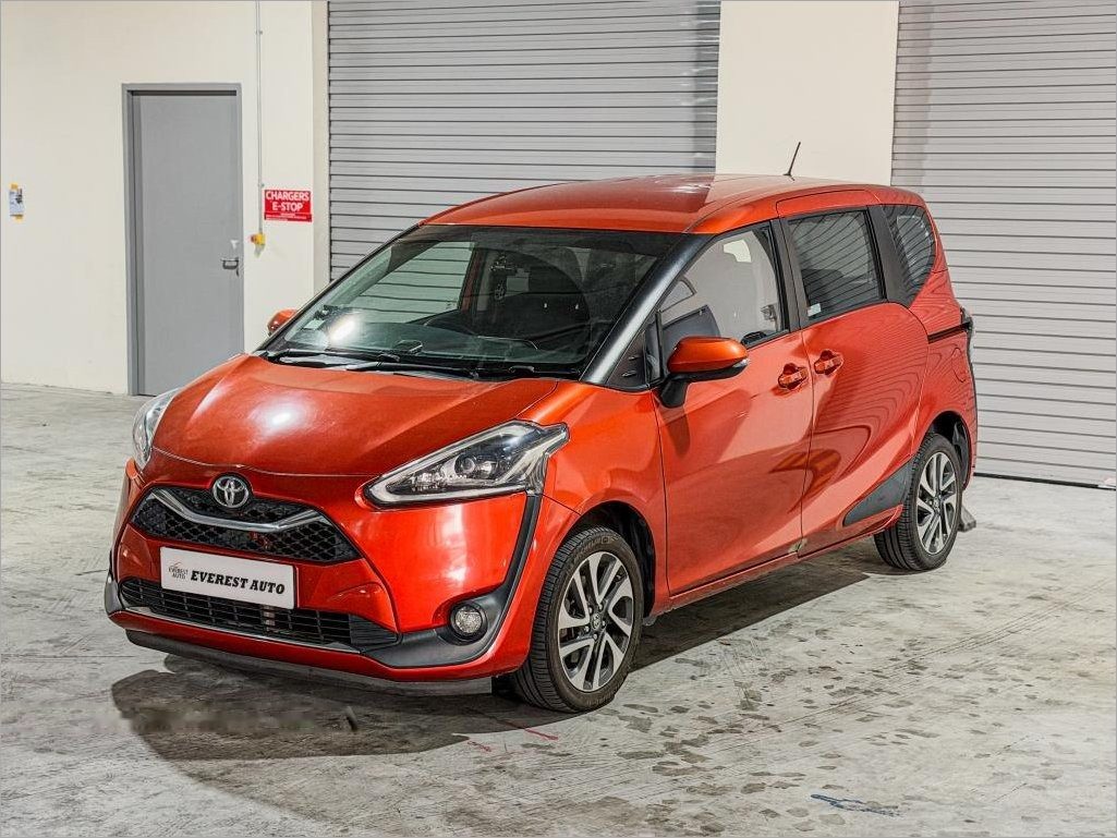 Toyota Sienta 1.5A Elegance photo 2