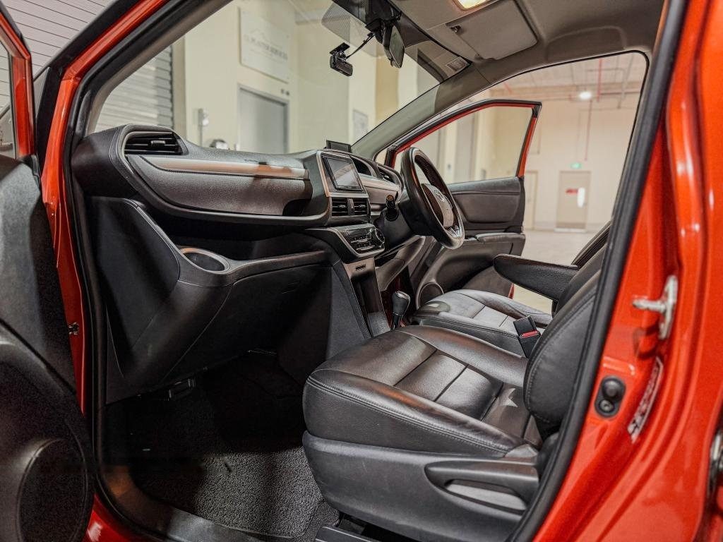 Toyota Sienta 1.5A Elegance photo 8
