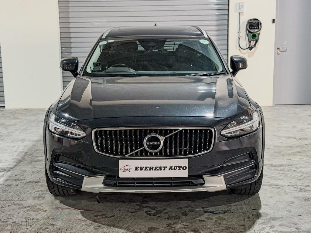 Volvo V90 Cross Country T5 Momentum photo 1