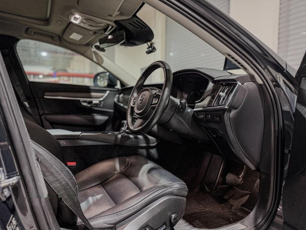 Volvo V90 Cross Country T5 Momentum photo 7