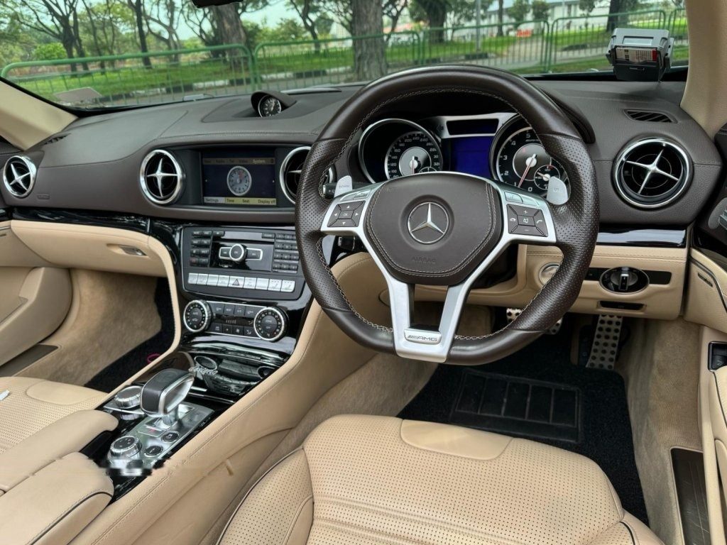 Mercedes-Benz SL-Class SL63 AMG (COE till 12/2031) photo 4