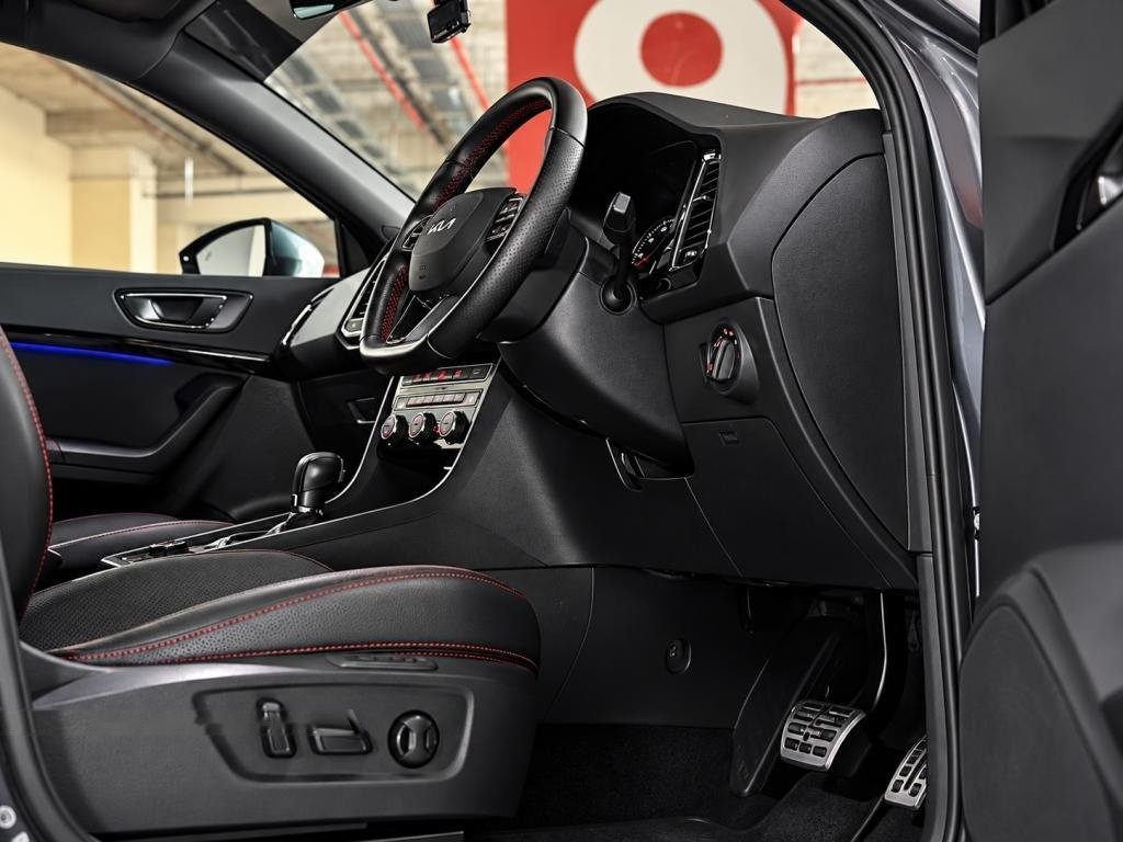 SEAT Ateca 1.4A TSI DSG FR Sunroof photo 7