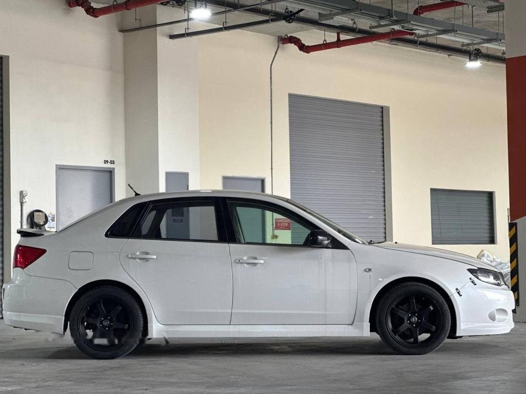 Subaru Impreza 4D 2.0A R-S (COE till 01/2030) photo 4