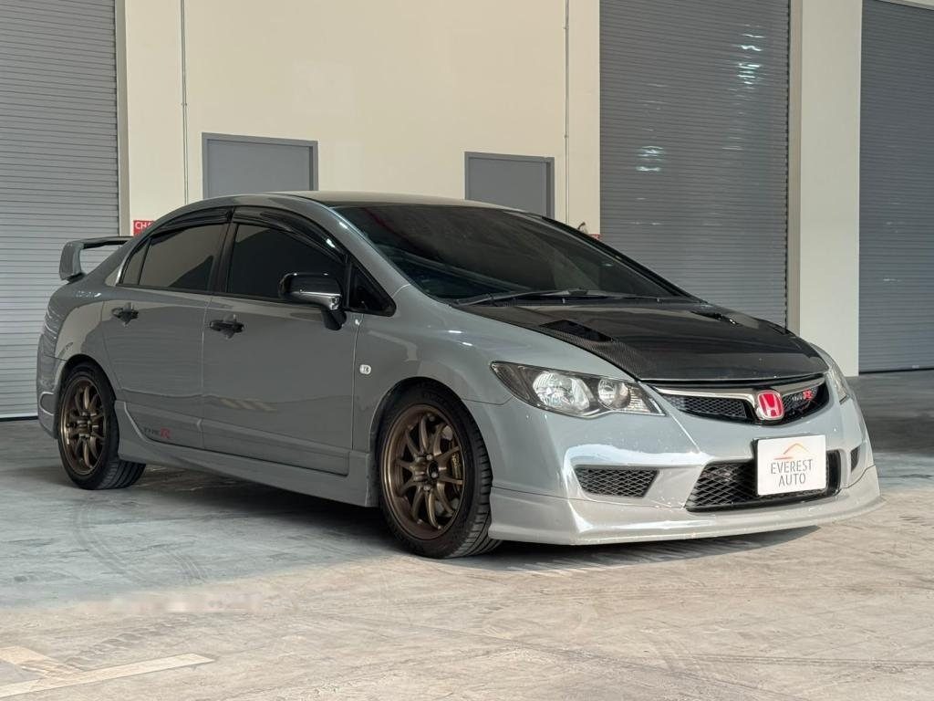 Honda Civic Type-R 2.0M (COE till 11/2027) photo 2