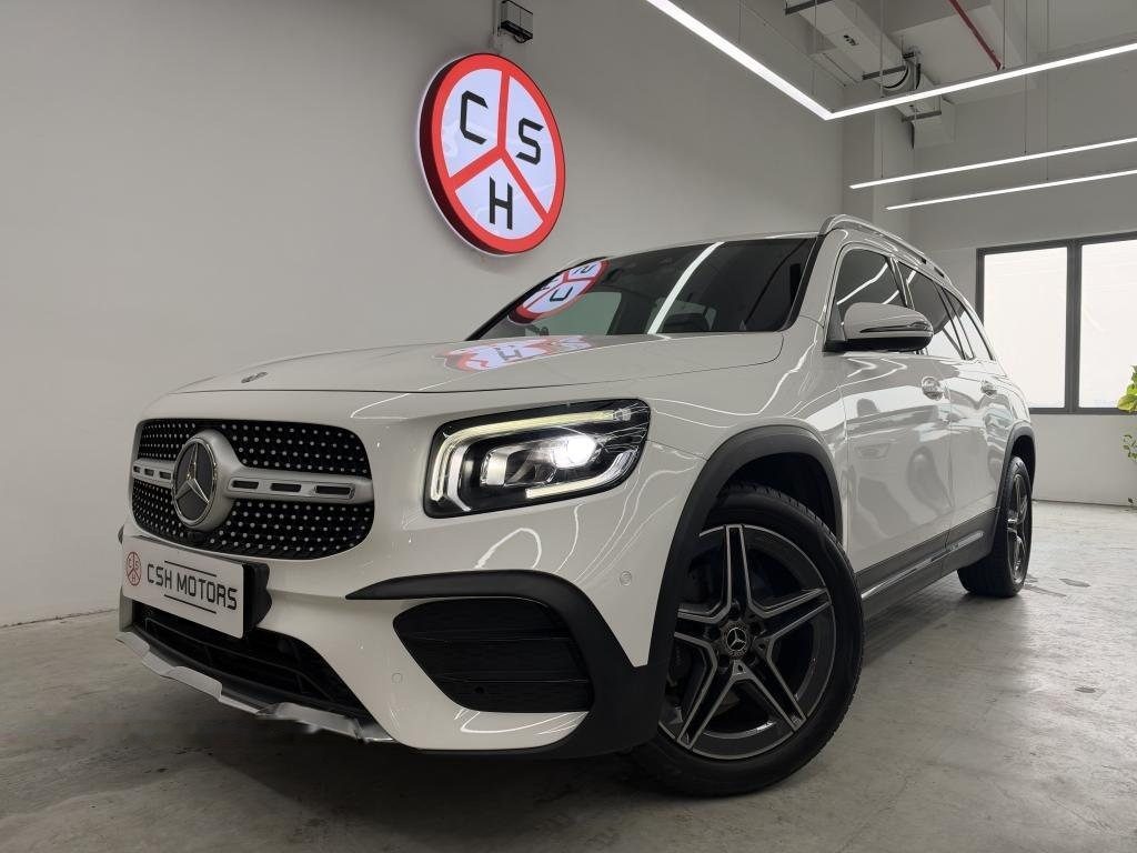 Mercedes-Benz GLB-Class GLB200 AMG Line Premium photo 1