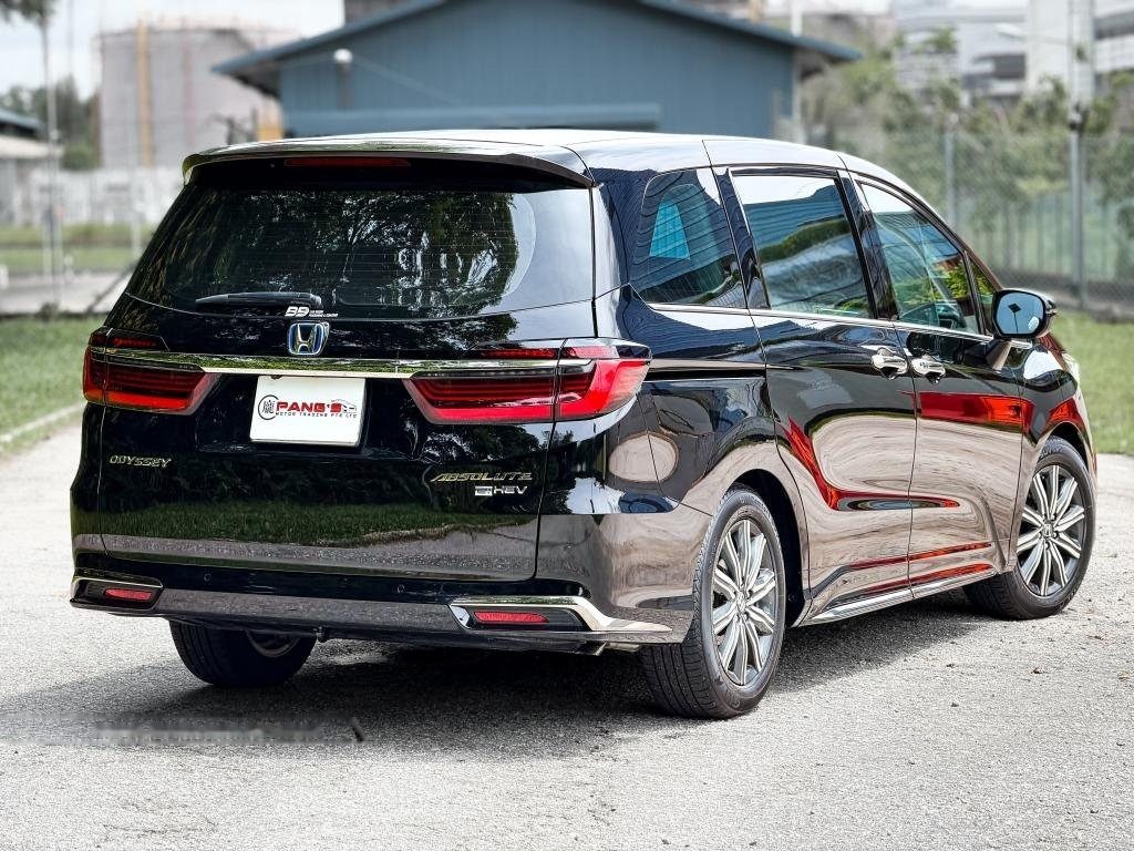 Honda Odyssey Hybrid 2.0A e-HEV Absolute photo 2