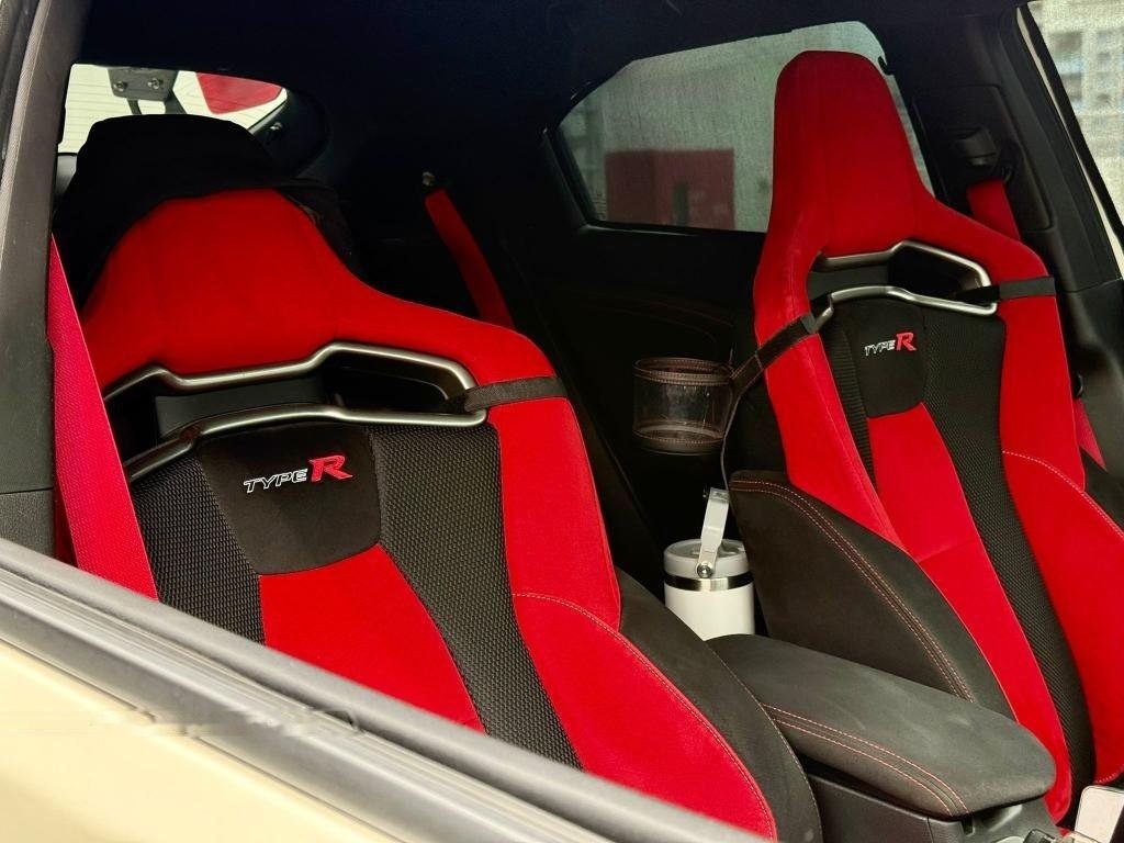 Honda Civic Type-R 2.0M VTEC Turbo GT (New 10-yr COE) photo 8