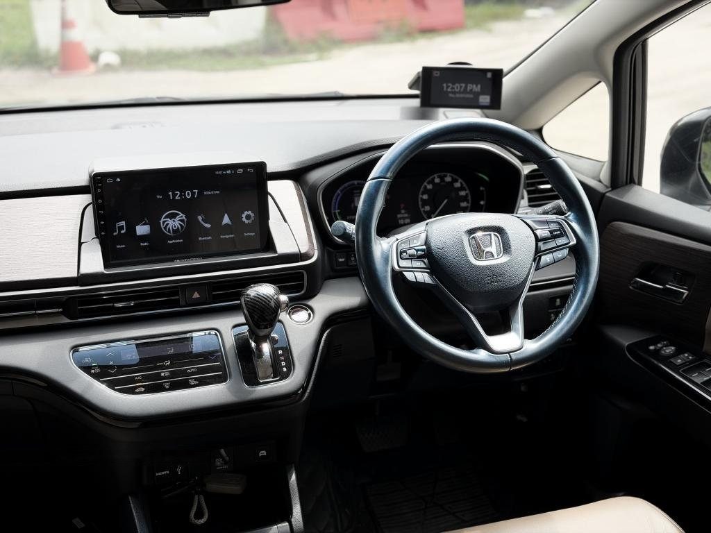 Honda Odyssey Hybrid 2.0A e-HEV Absolute photo 3