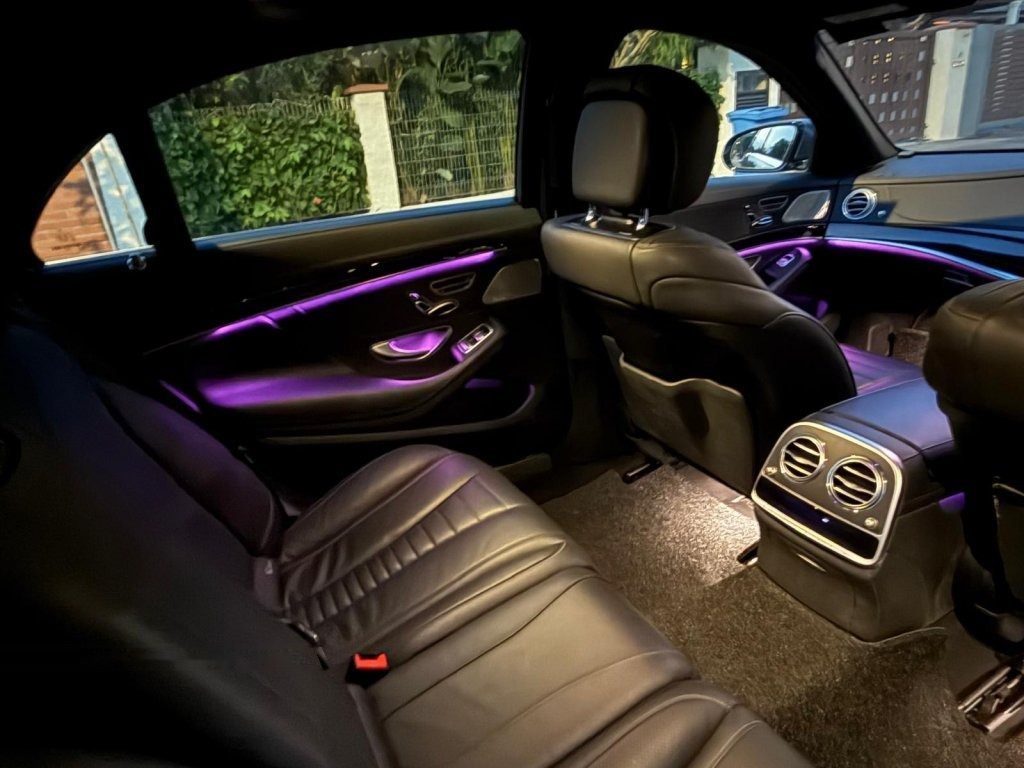 Mercedes-Benz S-Class S320L photo 7