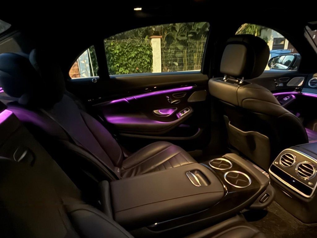 Mercedes-Benz S-Class S320L photo 8