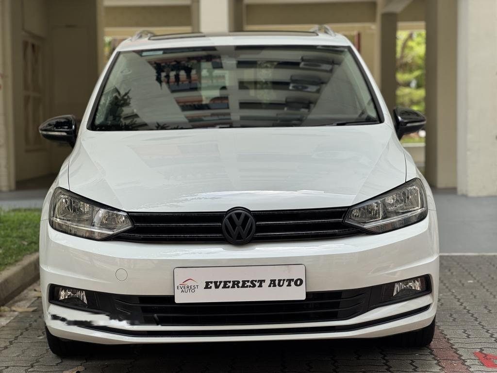 Volkswagen Touran 1.4A TSI Comfortline Panoramic Roof photo 1