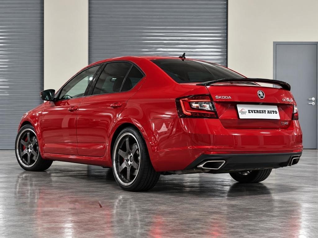 Skoda Octavia 2.0A TSI RS photo 4
