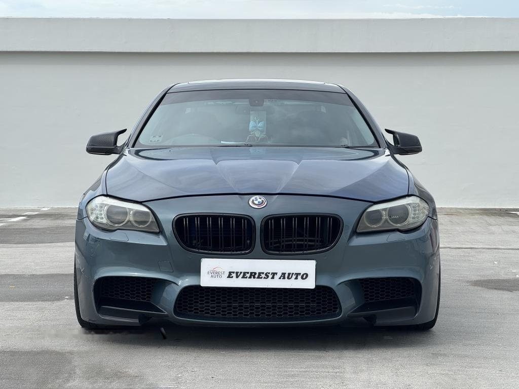 BMW 5 Series 535i Sunroof (COE till 04/2031) photo 1