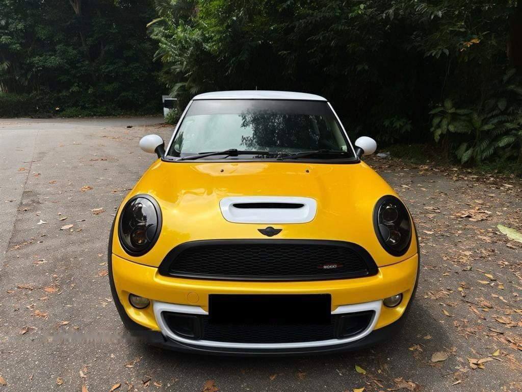 MINI Cooper S 1.6A Sunroof (COE till 04/2032) photo 1