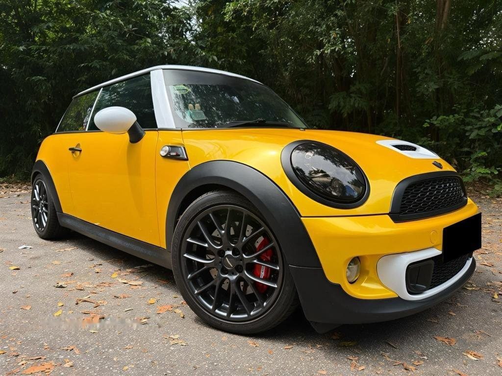 MINI Cooper S 1.6A Sunroof (COE till 04/2032) photo 2