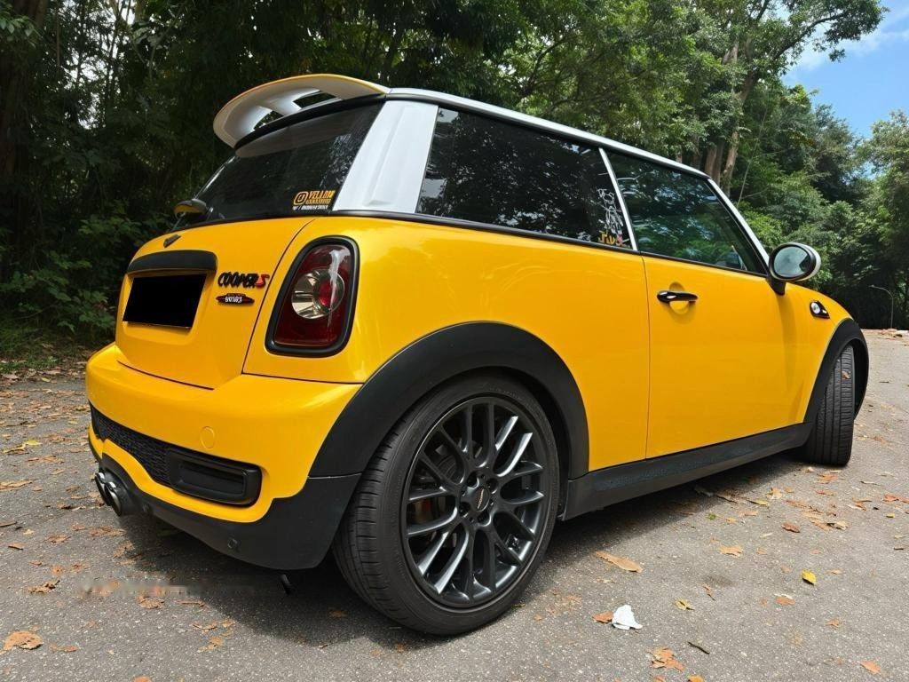 MINI Cooper S 1.6A Sunroof (COE till 04/2032) photo 4