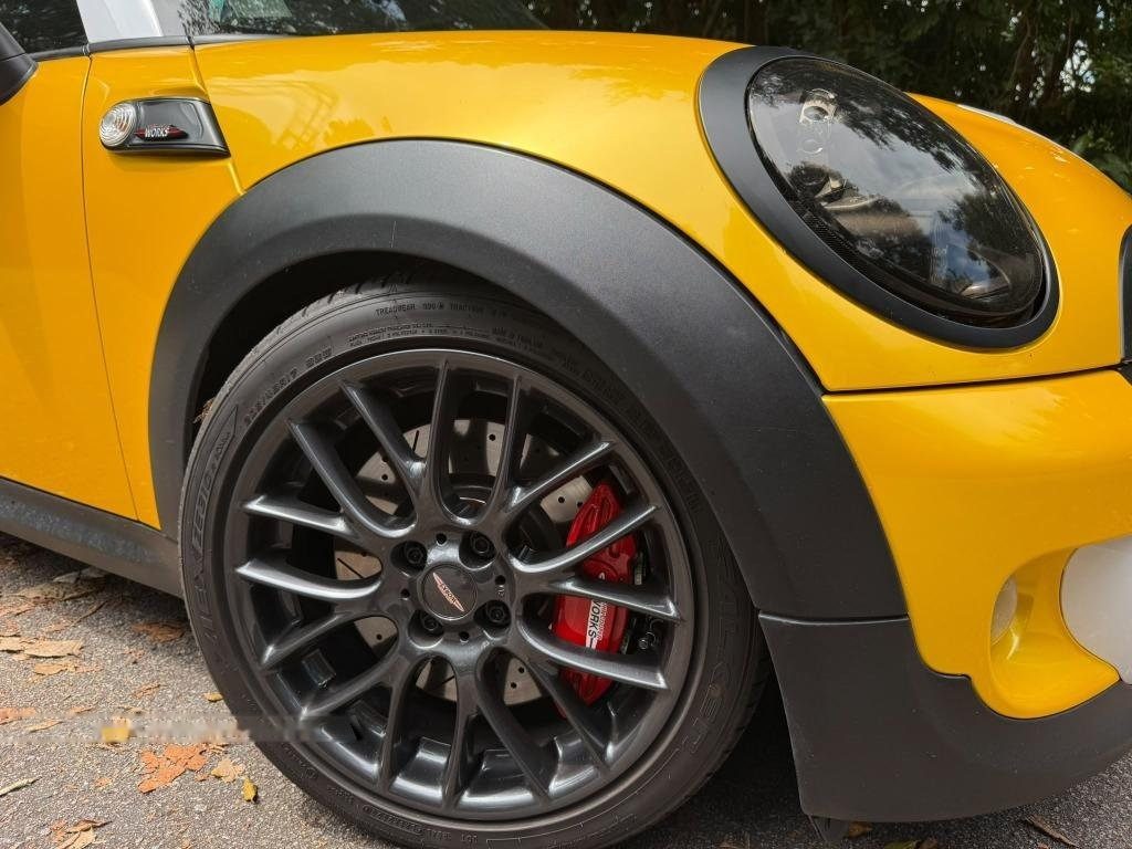 MINI Cooper S 1.6A Sunroof (COE till 04/2032) photo 6