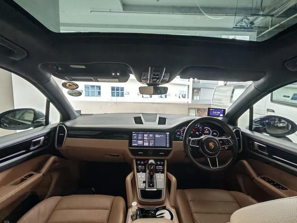 Porsche Cayenne 3.0A Tip Sunroof photo 5