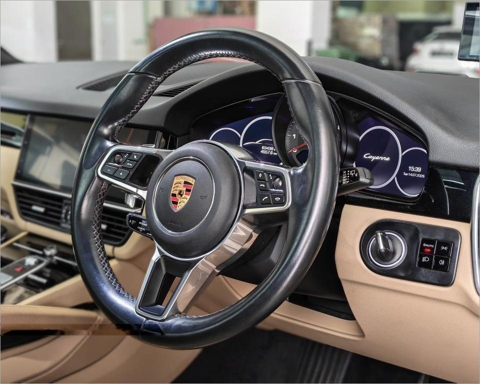 Porsche Cayenne 3.0A Tip Sunroof photo 6