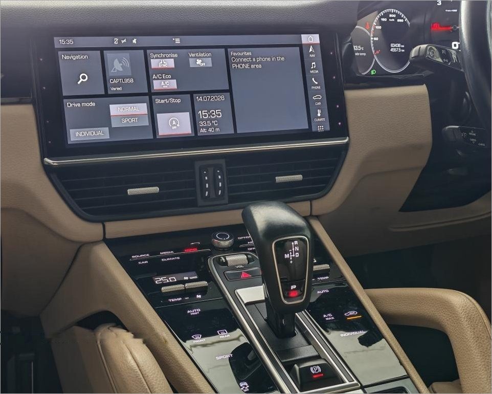 Porsche Cayenne 3.0A Tip Sunroof photo 9