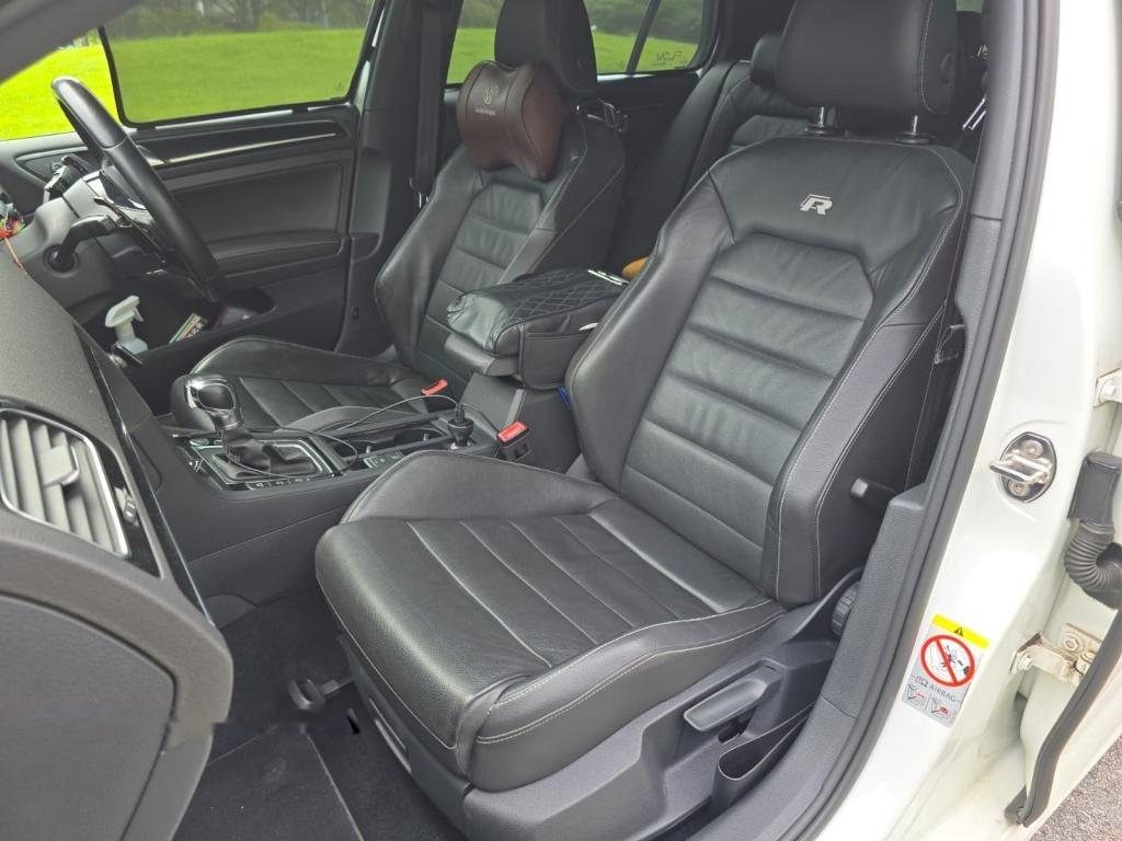 Volkswagen Golf R 5DR Sunroof (COE till 06/2034) photo 9