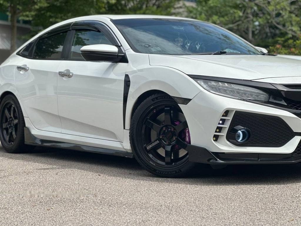 Honda Civic 1.5A VTEC Turbo Sunroof photo 5