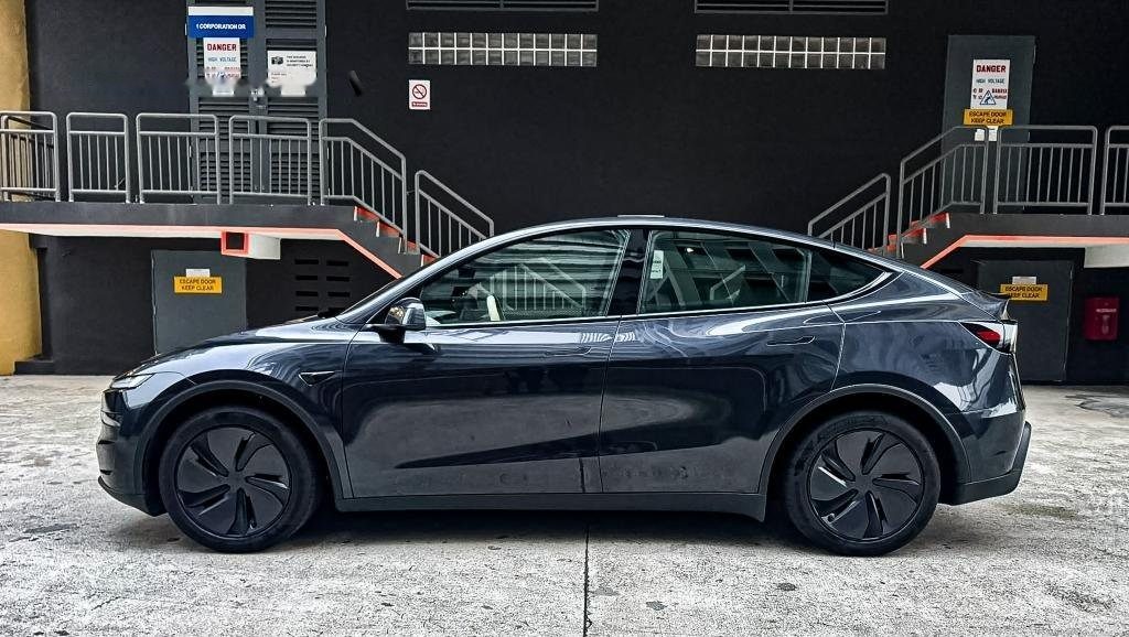 Tesla Model Y Electric RWD 110 photo 2