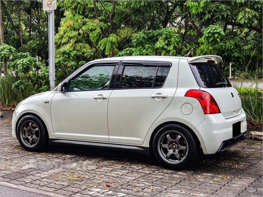 Suzuki Swift Sport 1.6M (COE till 10/2030) photo 3
