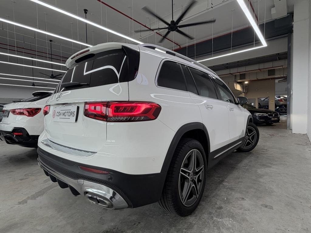 Mercedes-Benz GLB-Class GLB200 AMG Line Premium photo 3