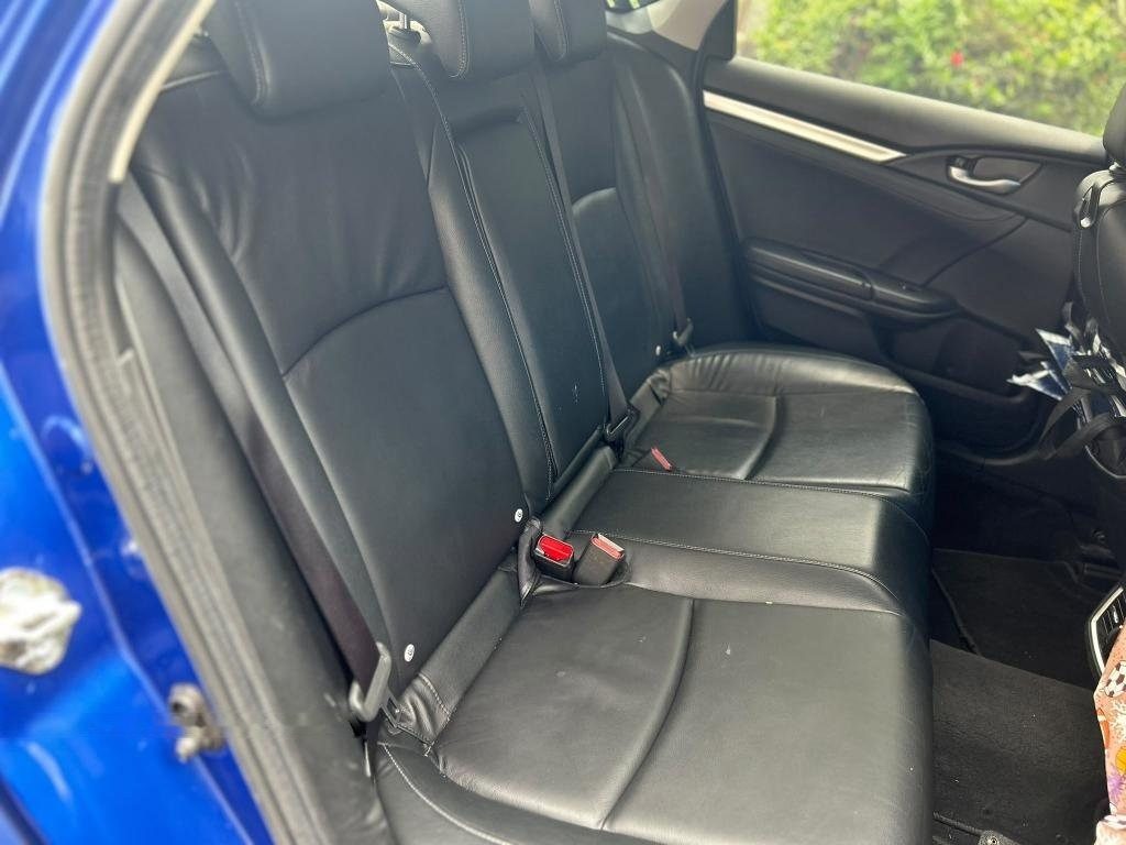 Honda Civic 1.5A VTEC Turbo Sunroof photo 8