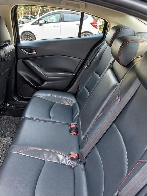 Mazda 3 1.5A Sunroof photo 8