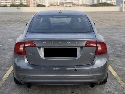Volvo S60 T2 photo 4