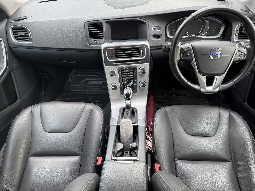 Volvo S60 T2 photo 5