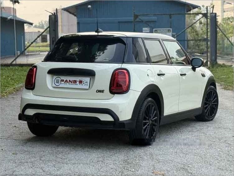 MINI One 1.5A 5DR photo 2
