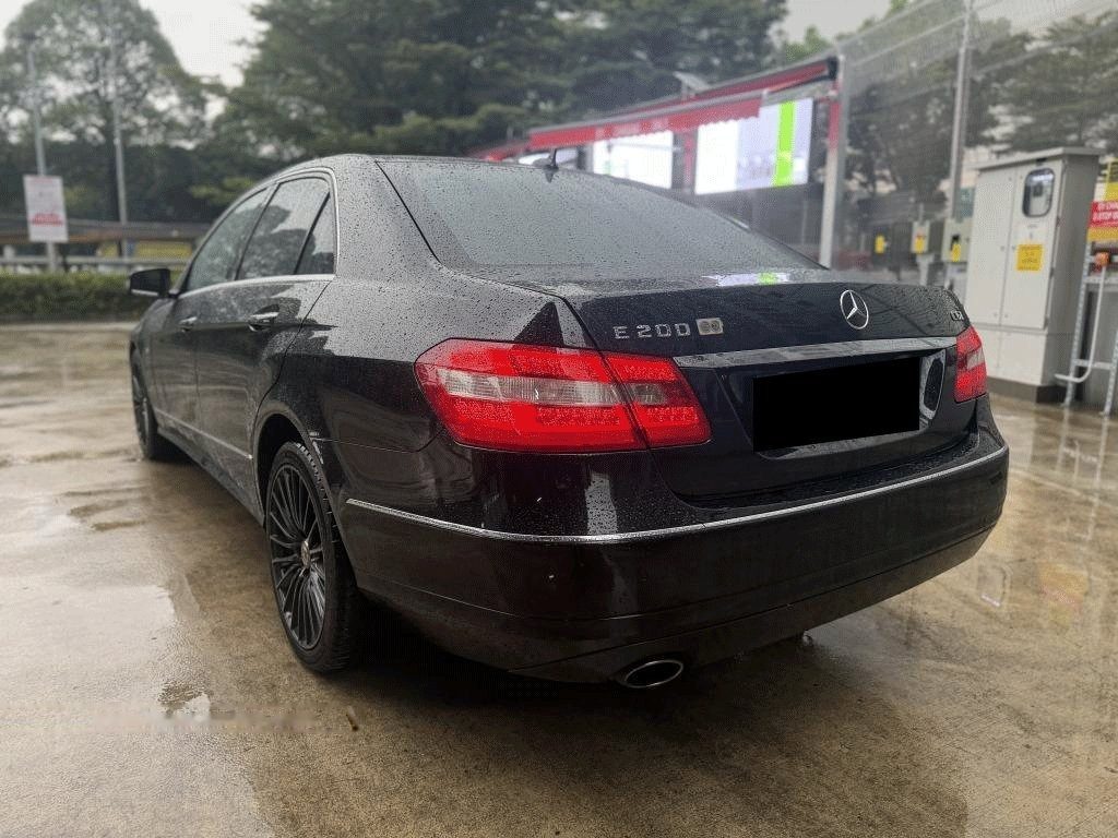 Mercedes-Benz E-Class E200 CGI (COE till 08/2030) photo 3