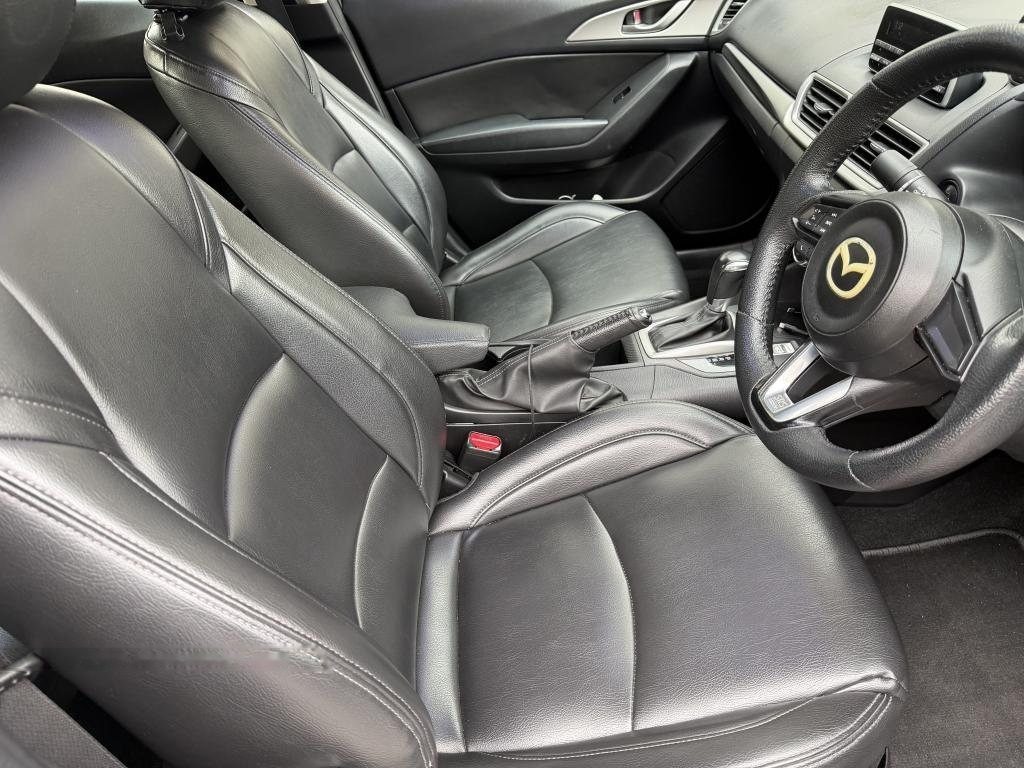 Mazda 3 1.5A photo 7